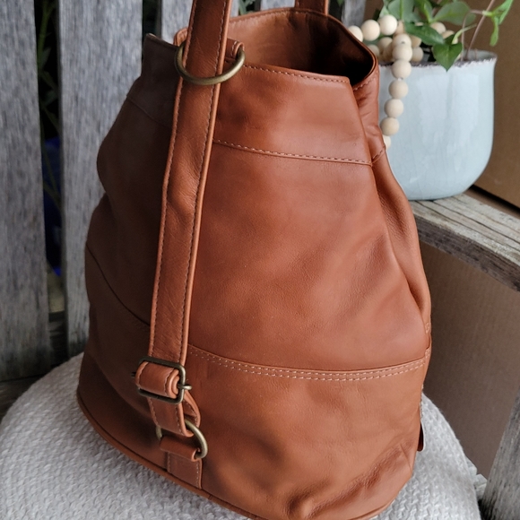 BOGOTA Genuine Leather sling back crossbody bag made in Cambodia cognac - Picture 15 of 15